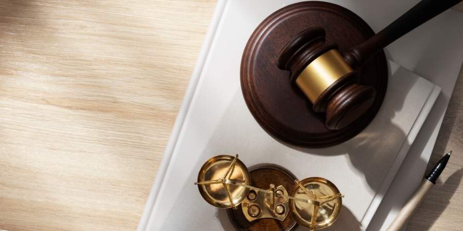 Winning Starts with Choosing the Right Lawyer: Here’s How to Do It 1 Right Lawyer