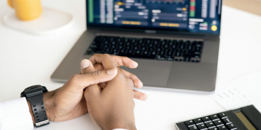 A Modern Entrepreneur’s Guide to Risk Management in the Digital Age 6 A Modern Entrepreneur’s Guide to Risk Management in the Digital Age