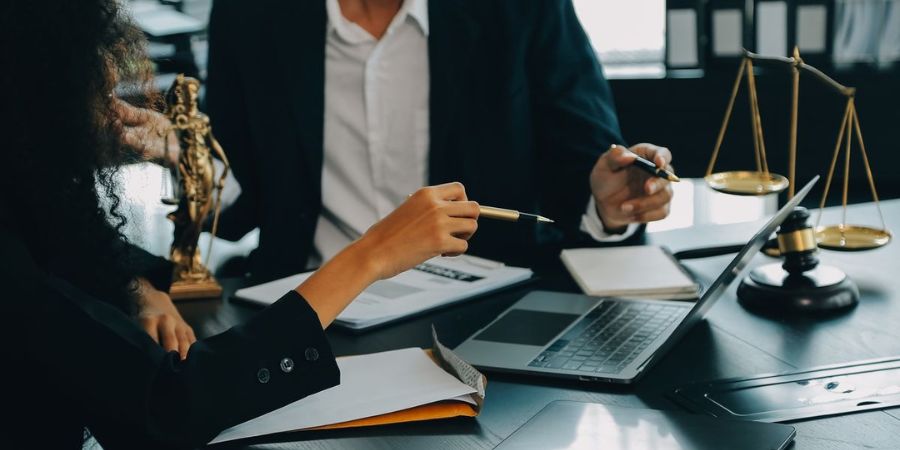 How SEO Helps Law Firms Win More Customers Online 1 How SEO Helps Law Firms Win More Customers Online