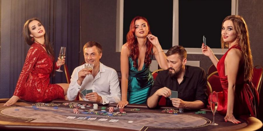 Image : The Evolution of the Online Casino Industry From Local Betting Halls to Global Digital Empires