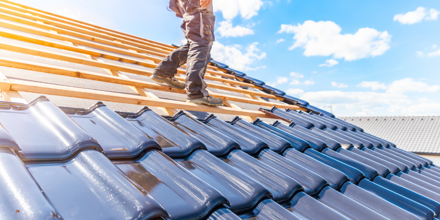 Why Regular Roof Maintenance Is Essential in Hot Weather 1 Why Regular Roof Maintenance Is Essential in Hot Weather