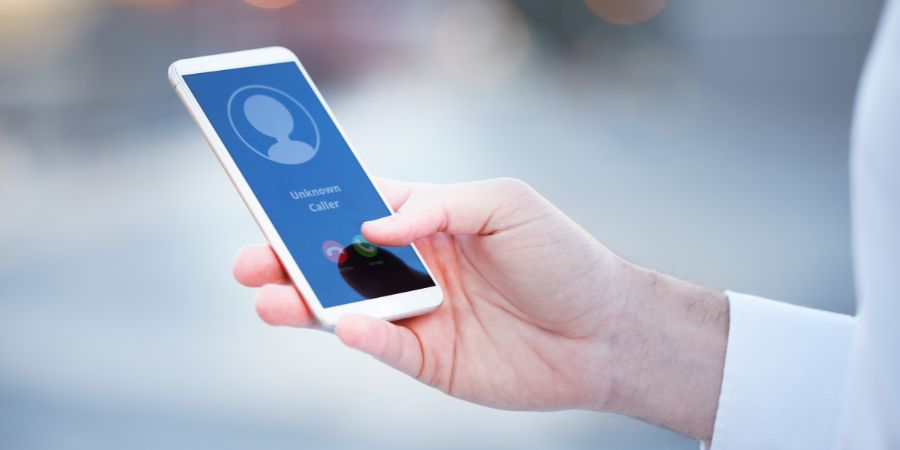5 Best Caller ID Apps to Protect Yourself From Spam and Scam Calls