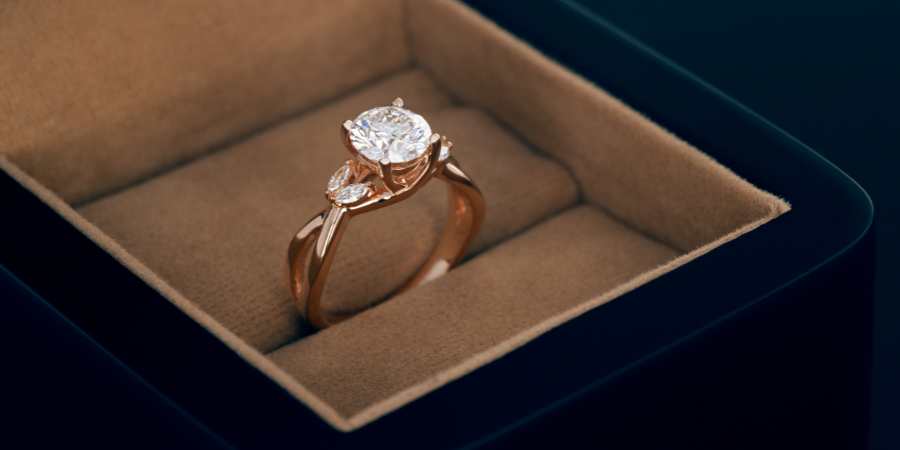 How to choose a proposal ring diamond without losing your mind 3 How to choose a proposal ring diamond without losing your mind