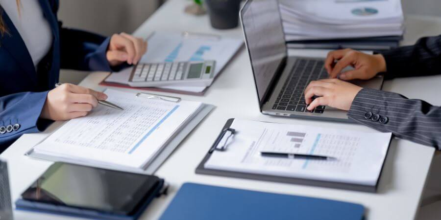 Understand the Key Metrics Behind a CRE Evaluation 8 Understand the Key Metrics Behind a CRE Evaluation