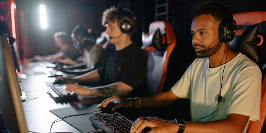 Does Gaming Bring People Together Across Cultures? 4 Does Gaming Bring People Together Across Cultures?