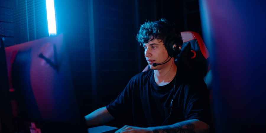 Hear Every Move: How a Gaming Headset Can Improve In-Game Awareness 4 Hear Every Move: How a Gaming Headset Can Improve In-Game Awareness