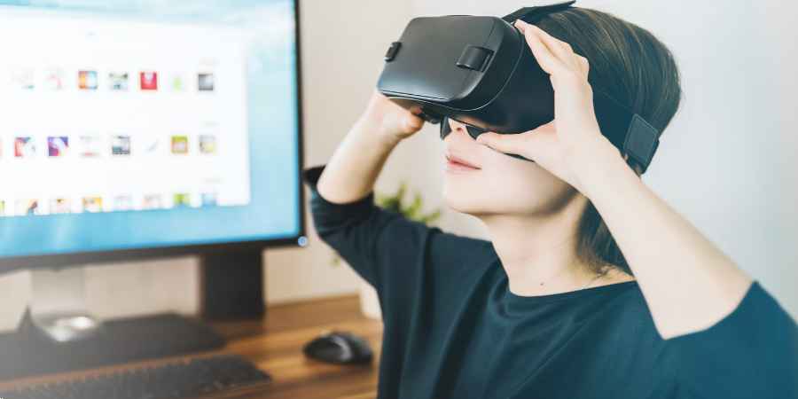 VR