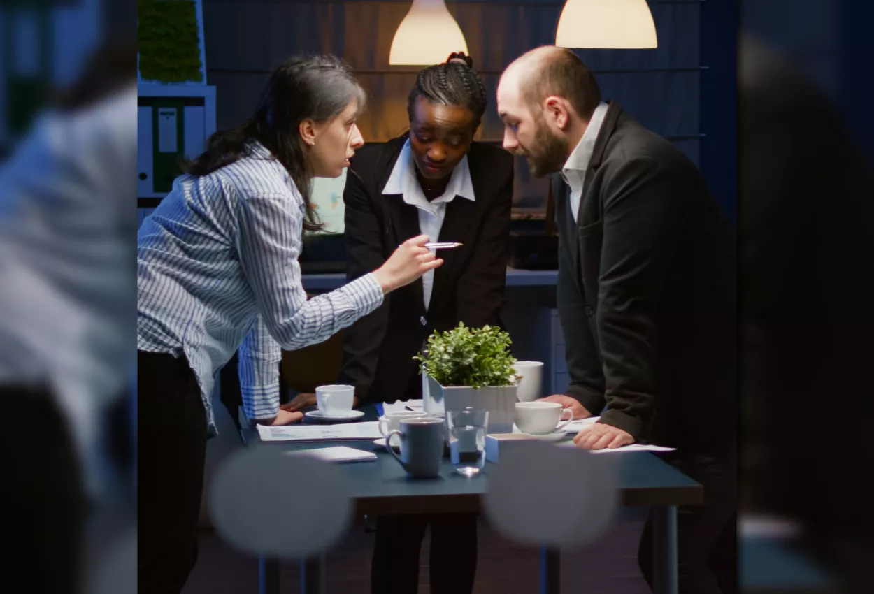 Building High-Trust Teams: The Leadership Behaviors That Strengthen Workplace Culture 2 Building High-Trust Teams: The Leadership Behaviors That Strengthen Workplace Culture